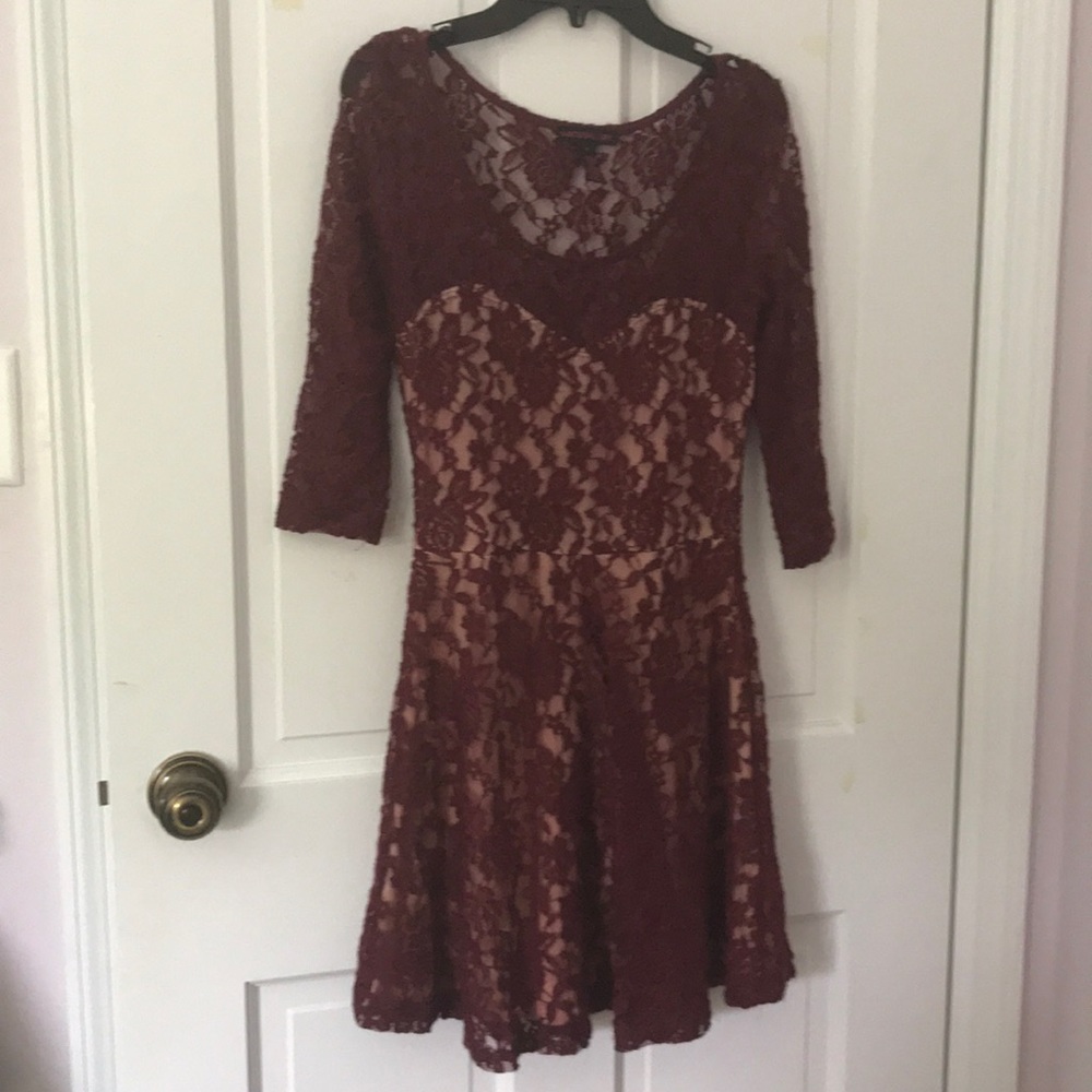 Maroon 3/4 sleeve dress